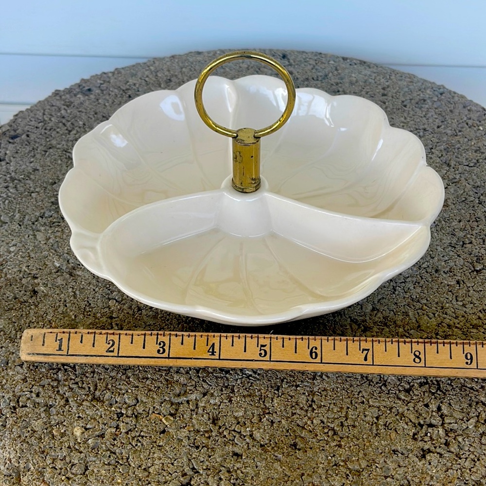 🍭 Vintage white porcelain server